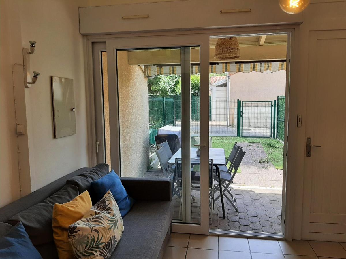 Charmante Villa Patio Avec Terrasse : Proche Plages Et Centre, Ideale Pour 4 Personnes - Fr-1-239-789 Capbreton Buitenkant foto